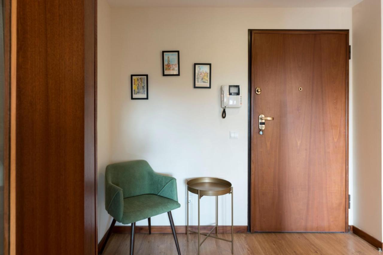 Lovelystay - Homey Feeling Flat W/ Free Parking Porto Dış mekan fotoğraf