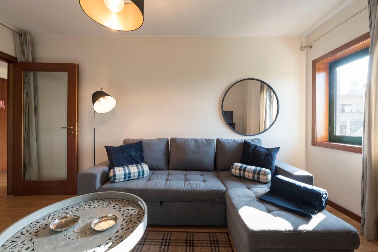 Lovelystay - Homey Feeling Flat W/ Free Parking Porto Dış mekan fotoğraf